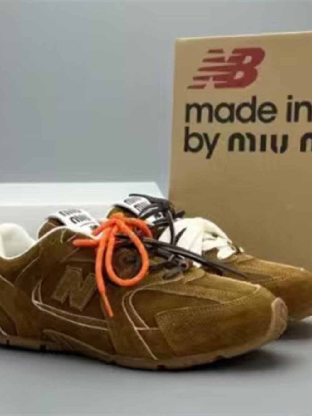✨ Miu Miu x New Balance 530 SL Sneakers